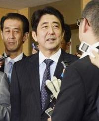 自民新執行部 意思疎通に懸念も