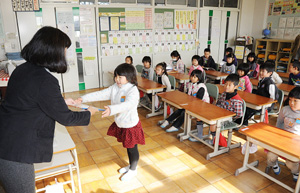 Xマスに正月、ワクワク 県内小中高で終業式