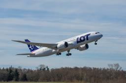 米ボーイングが787型機の試験飛行、航空機全体の機能確認