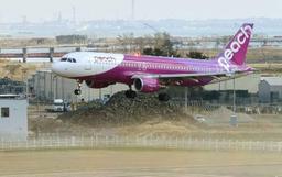 ピーチ、仙台-関空線就航=東北初、被災者らに「格安」の足