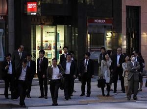給与総額、3カ月ぶり増加=4月