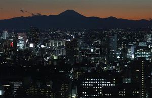 13年上期の倒産件数、22年ぶり低水準 10.9%減
