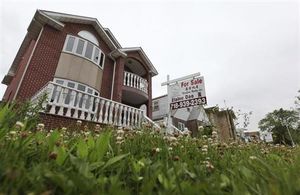 米新築住宅販売：７月は約３年ぶり大幅減－前月も下方修正