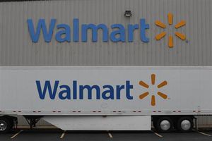 米ウォルマート、在庫積み上がりで発注削減へ=報道