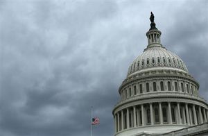米債務「来月17日までに法定上限超え」