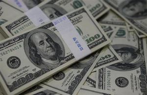 NY外為:ドル、対円で1カ月ぶり安値近辺-政府閉鎖で