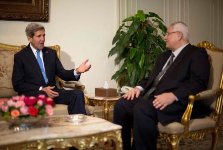 ケリー米国務長官、エジプト訪問 クーデター後初