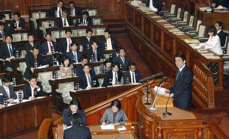 森担当相、原発警備は特定秘密=秘密保護法案実質審議スタート—政党機関紙「配慮」