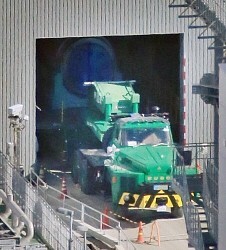 47NEWS > 共同ニュース > 原発4号機、核燃料4体取り出し 廃炉工程、新たな段階
