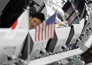 東京円、１０２円台前半 ユーロ５年１カ月ぶり高値