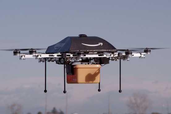 無人機「平和利用」 空の宅配 米アマゾン、15年にも実用化へ