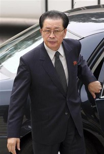 「失脚」張成沢氏の最側近、中国逃走…消息筋