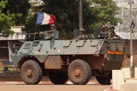 仏部隊、中央アフリカで作戦開始=ジョトディア大統領の退陣求めず