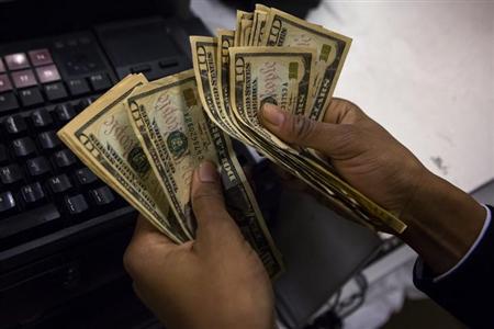 米国株、ダウ続伸42ドル高 連日で最高値、米ＧＤＰ上方修正で
