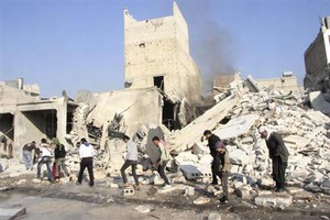 アレッポ空爆、42人死亡=シリア