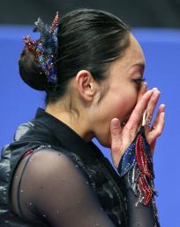 フィギュア・安藤美姫、引退発表 「感謝の気持ちでいっぱい」