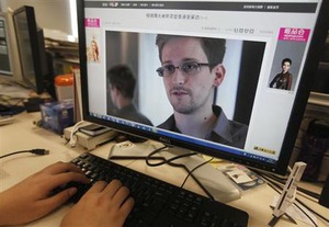 スノーデン容疑者、露で「目的は達成された」