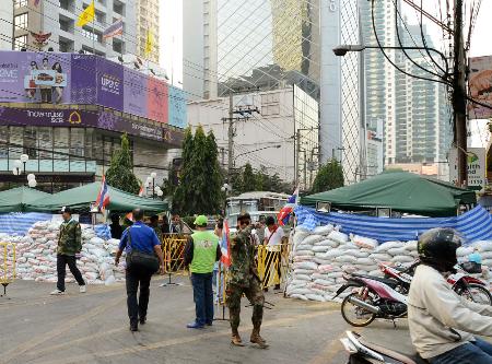 非常事態下でデモ続行=タイ首都で反政府派