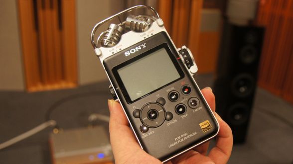 ソニーのDSD対応PCMレコーダー「PCM-D100」でレコードをアーカイブ - 開発者が生録以外の活用法を紹介