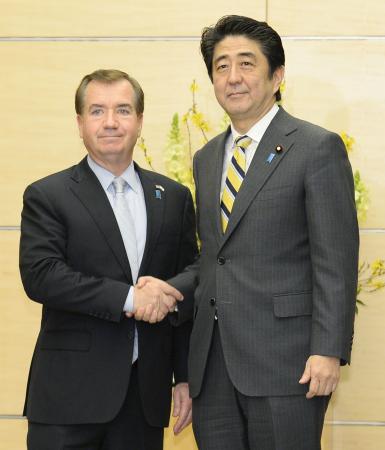 靖国参拝「中国利する」 米下院外交委員長、訪日会談で懸念
