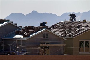 米住宅建設業界景況感、9カ月ぶり低水準 2月