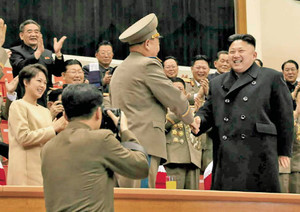 北朝鮮:金正恩氏夫人に妊娠説 3人目?
