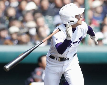 美里工の伊波、力んで甘い球に=高校野球