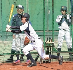 山岡、豪快フォームで快投=制球抜群、13奪三振-高校野球・広島新庄