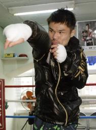 河野が8回KO勝ち! 王座復帰果たす/BOX
