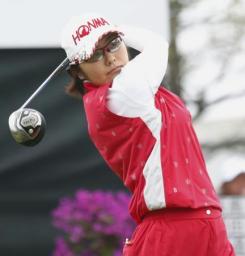 藤田幸希が首位浮上…女子ゴルフ第2日