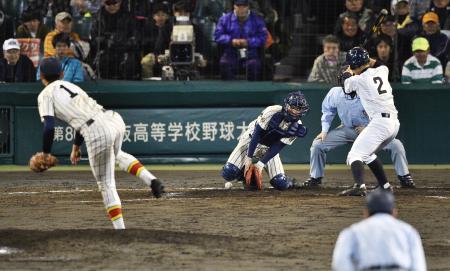 3連投山田、痛恨の暴投=高校野球・桐生第一