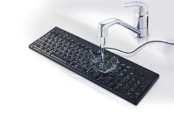 バッファロー、水洗いできるUSBフルキーボード