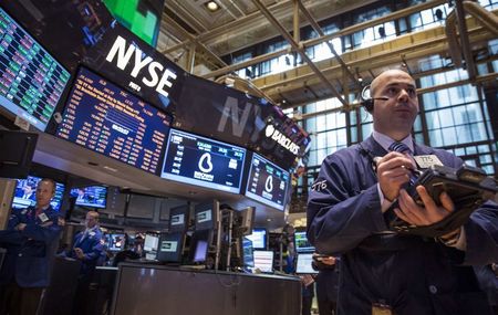 米国株式市場=下落、アマゾン・フォードに売り