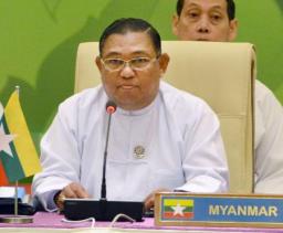 ASEAN外相会議:南シナ海衝突「深刻な懸念」−−緊急声明