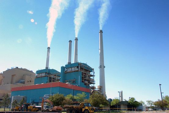 米、火力発電CO2を30%削減