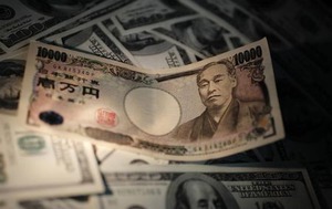 BUZZ-〔外為マーケットアイ〕ドルとユーロ、イベント控えポジション調整の動き