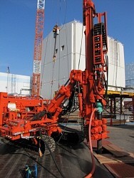 空前絶後の「地中の氷壁」、福島第一原発への地下水浸入は抑えられるか