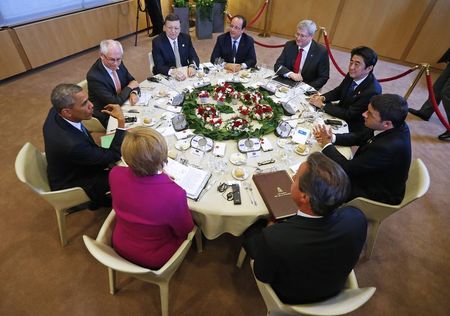 独仏、ロシア大統領に働きかけへ ウクライナ問題