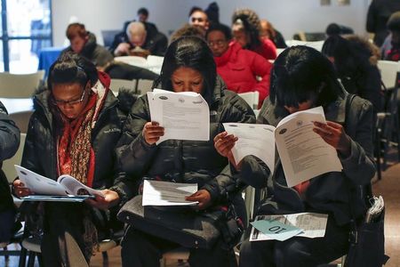 米５月雇用は２１．７万人増 景気後退前の水準まで回復