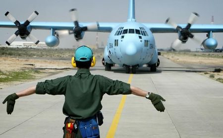 次期輸送機C2:空自美保基地へ配備、16年度末に延期 /鳥取