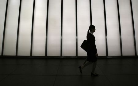 "アベノミクス"は物価が上がっただけ!? 7月の「実質賃金」は13カ月連続で減少