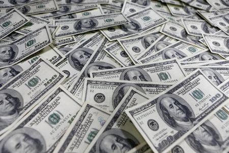 ドルが104円後半まで上昇、1月23日以来の高値更新