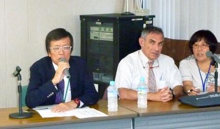 子宮頸がんワクチン、重い副作用１１１２件報告