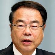 望月環境相側、政治資金収支合わず ７４２万円分