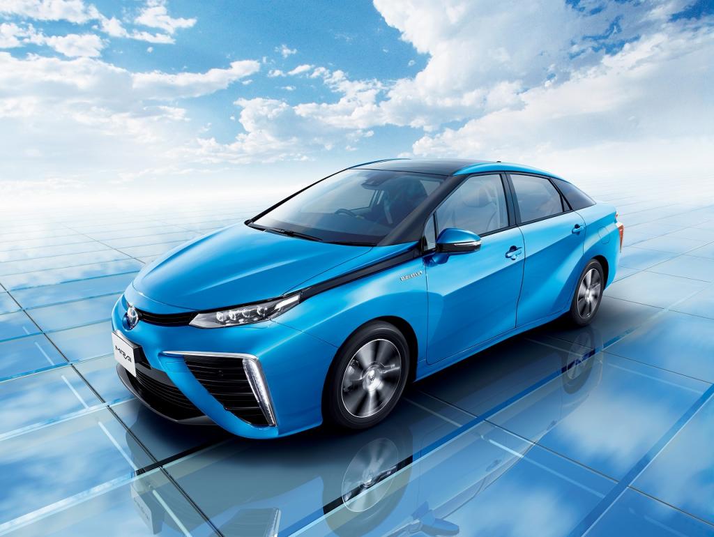 「究極のエコ車」一番乗り…トヨタ「ミライ」