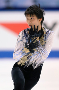 羽生ファイナル進出 転倒4位も魅せた