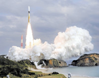 はやぶさ2打ち上げ成功 6年52億キロの旅へ