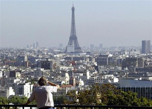フランスを「AA」に格下げ、見通しはステーブル-フィッチ