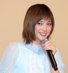 本田翼、「泣かないよ!」と涙こらえる。『アオハライド』原作者からの感謝の手紙に瞳ウルウル