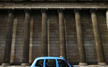 原油安で地政学的緊張高まる可能性=英中銀報告